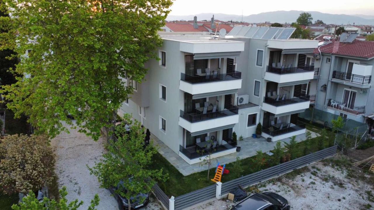 Garden Apartments Керамоти Екстериор снимка