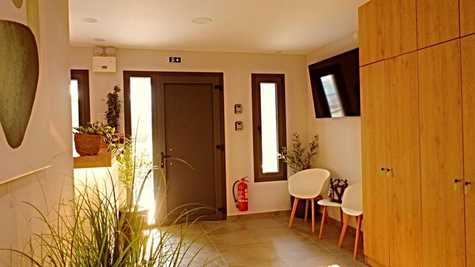 Garden Apartments Керамоти Екстериор снимка